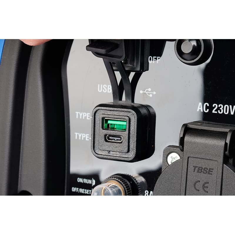 Фото 22 Генератор инверторный Ultimatron ULT-3300-EU