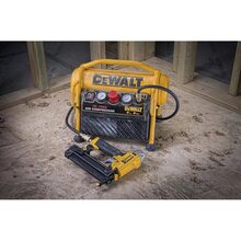 Компрессор DEWALT DPC6MRC