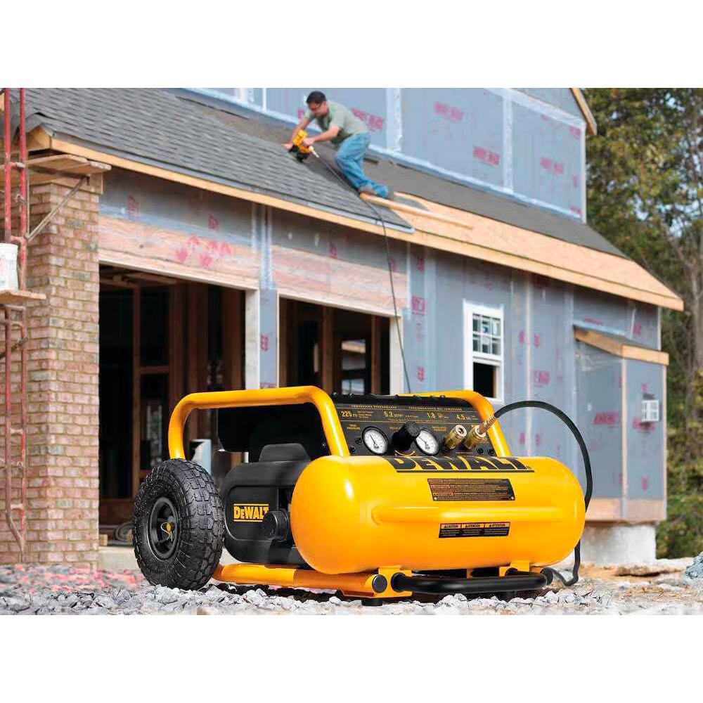 Фото Компресор DEWALT DPC17PS