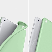 Чохол BECOVER Tri Fold Soft для Apple iPad 9.7" 2017/2018 Green (706878)