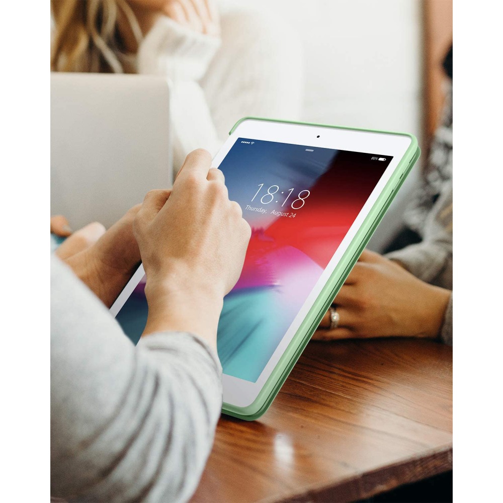 Зовнішній вигляд Чохол BECOVER Tri Fold Soft для Apple iPad 9.7" 2017/2018 Green (706878)