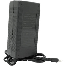 Зарядное устройство VOLTRONIC для аккумуляторов Li-ion 25.2V 6S 4A 5.5 мм Black (YT-SJT-5003-4A )