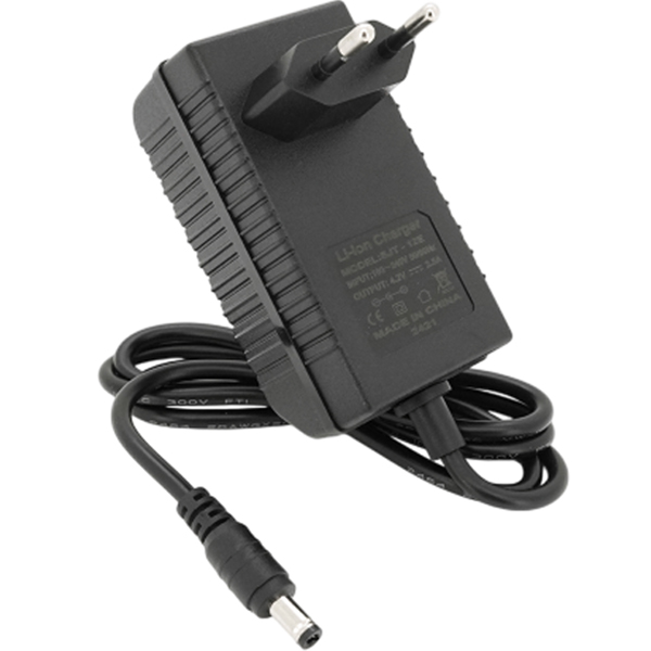 Зарядное устройство VOLTRONIC для аккумуляторов Li-ion 4.2V 2.5A (YT-3-5004-30E) Напряжение 4.2