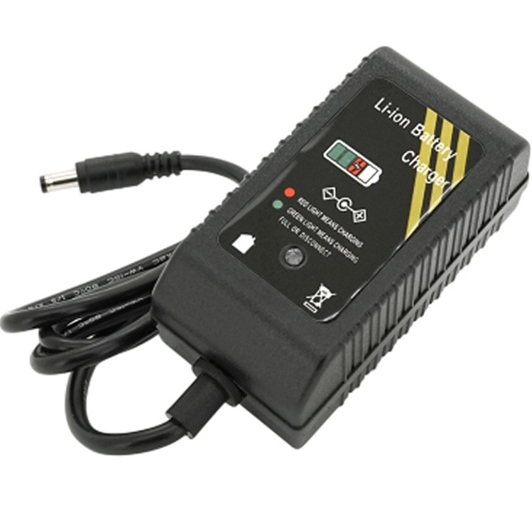 Зарядное устройство VOLTRONIC для аккумуляторов Li-ion 8.4V 3A (SST-30E) Тип аксессуары