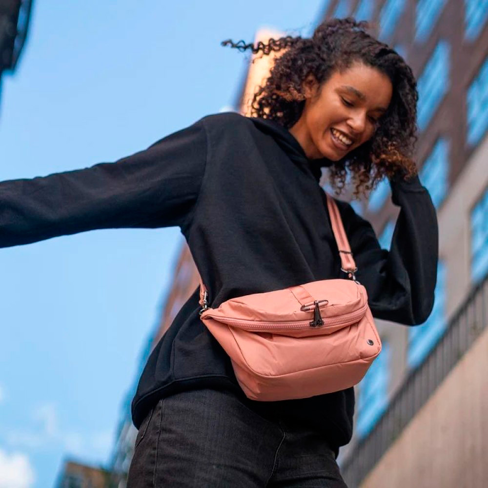Покупка Сумка-рюкзак PACSAFE CX convertible backpack Pink (20410340)