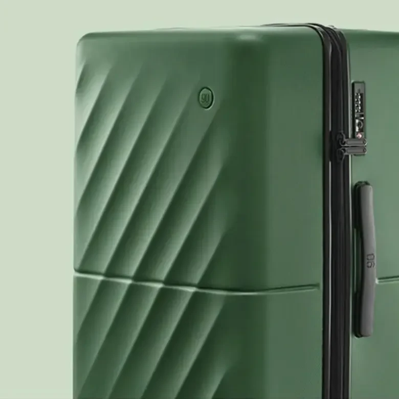 Изображение Чемодан RUNMI Ninetygo Ripple Luggage 24` Black (6941413222235)
