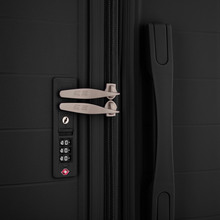 Набор чемоданов 2E Aero M+S Black (2E-SPP-AERO-SET2-BK)