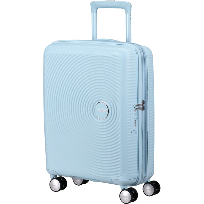 Чемодан дорожный AMERICAN TOURISTER Soundbox S Pastel Blue (32G*22001) Дополнительно Выдвижная телескопическая ручка имеет три уровня длины и фиксируется кнопкой; Бесшумные полиуретановые колеса с плавным ходом вращаются на 360 градусов