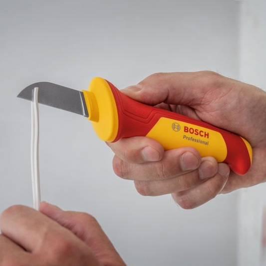 Нож для кабеля BOSCH Professional VDE 18 мм (1.600.A02.NF5) Тип ножа с фиксированным лезвием