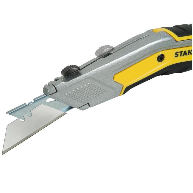 Нож STANLEY FATMAX EXO RETRACTABLE KNIFE 190мм FMHT0-10288 Материал корпуса металл