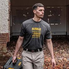 Футболка DEWALT 100 YEAR T-SHIRT размер M Gray (DWC240-004-M)
