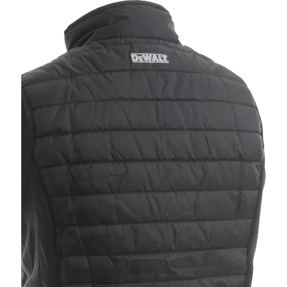 Жилет DEWALT FORCE GILET XL Black (DWC50-013-XL) Дополнительно Тип материала: Рип-стоп; стойкость к царапинам, легкая теплоизоляция, защита от механических воздействий; Плотность материала: 75 г/кв.