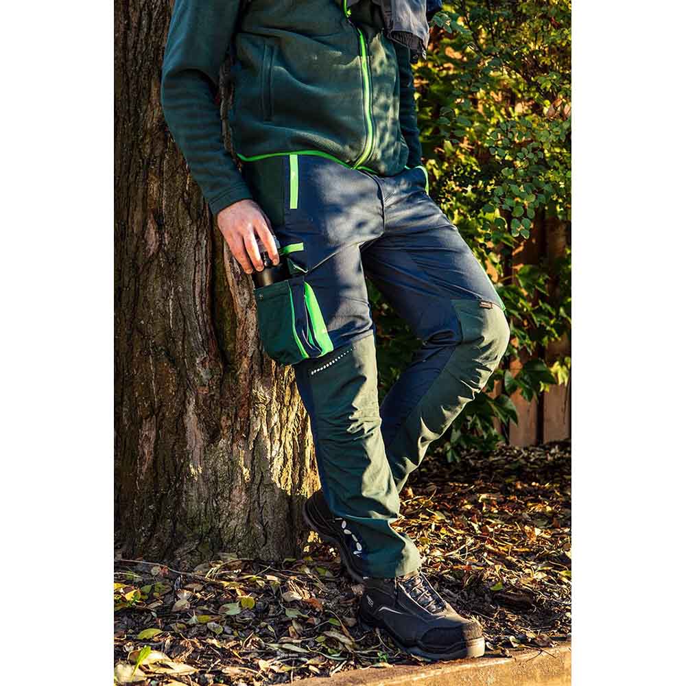 В интернет магазине Брюки NEO TOOLS Premium XXL (81-226-XXL)