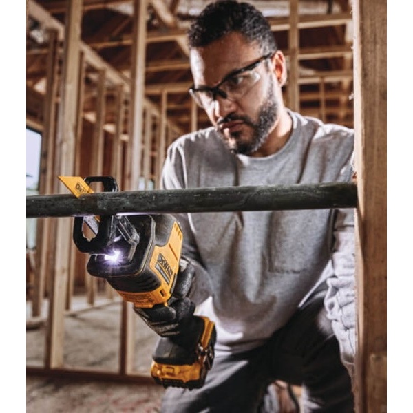 Сабельная пила DEWALT DCS369P2 Максимальная глубина пропила стали 40