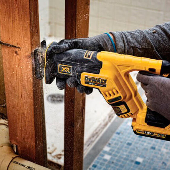 Шабельна пила DEWALT DCS367P2 Величина ходу, мм 28.6