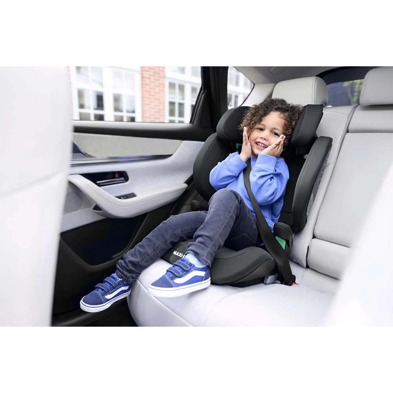 Покупка Автокрісло MAXI-COSI RodiFix M i-Size Basic Black (8757870110)