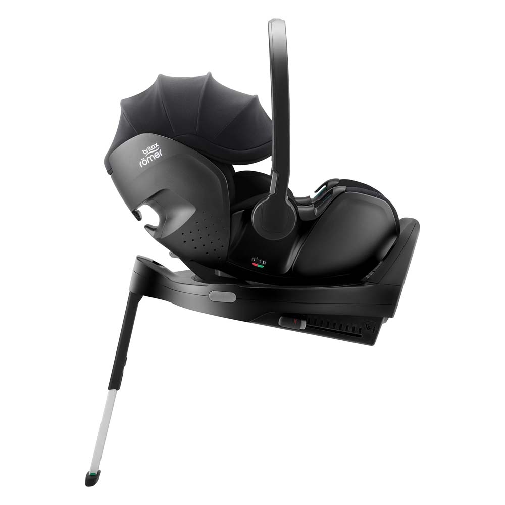 Фото Автокресло BRITAX-ROMER BABY-SAFE PRO Classic с базой VARIO BASE 5Z Deep Black (2000040845)