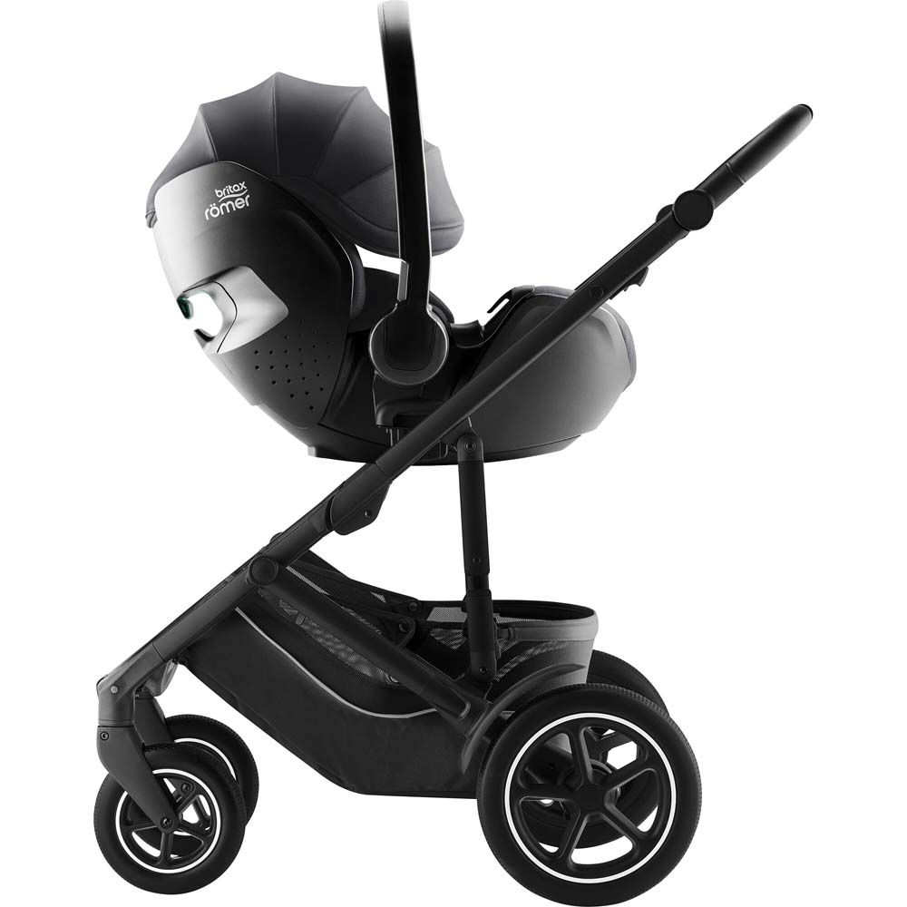 Автокрісло BRITAX-ROMER BABY-SAFE PRO Classic з базою VARIO BASE 5Z Deep Black (2000040845) Кріплення в машині тільки ремінь автомобіля