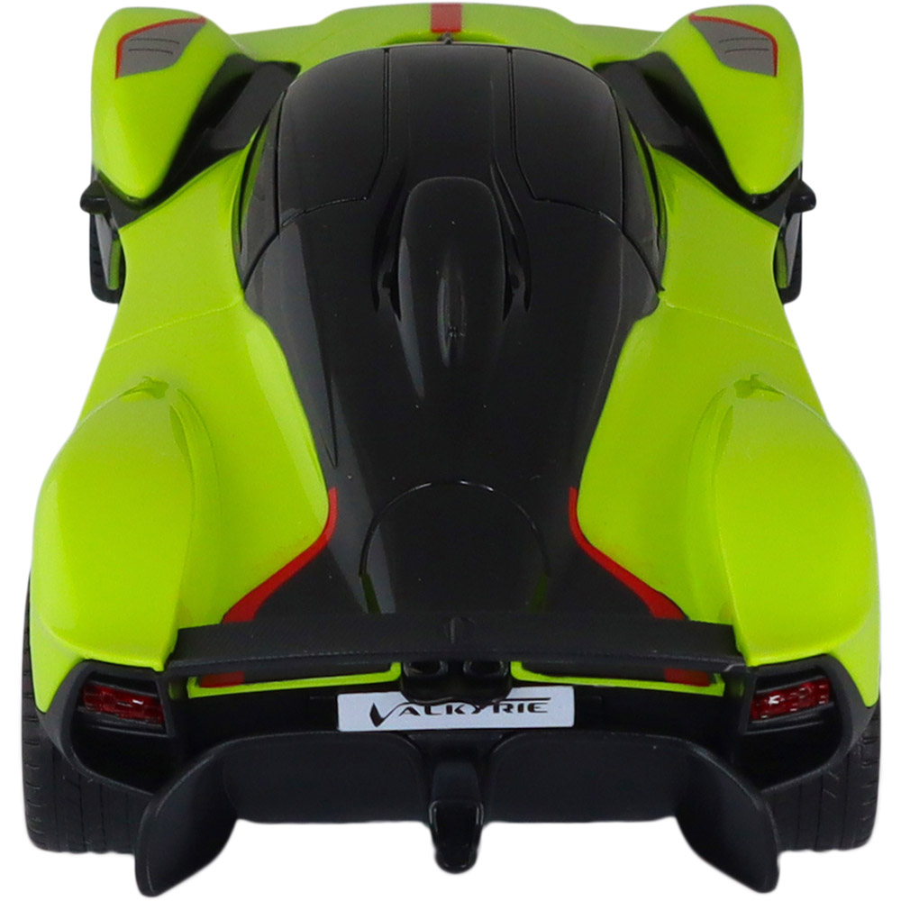 Машинка на р/у KS DRIVE Aston Martin Valkyrie 1:24 Green (250GAVGG) Питание 3 батарейки типа AA для автомобиля (не входят в комплект), 2 батарейки типа AA для пульта (не входят в комплект)