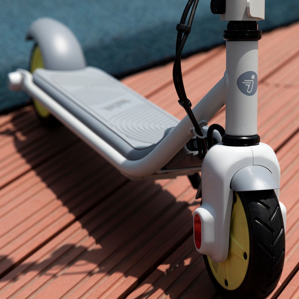 Фото Електросамокат SEGWAY Ninebot C10 White (AA.00.0011.56)