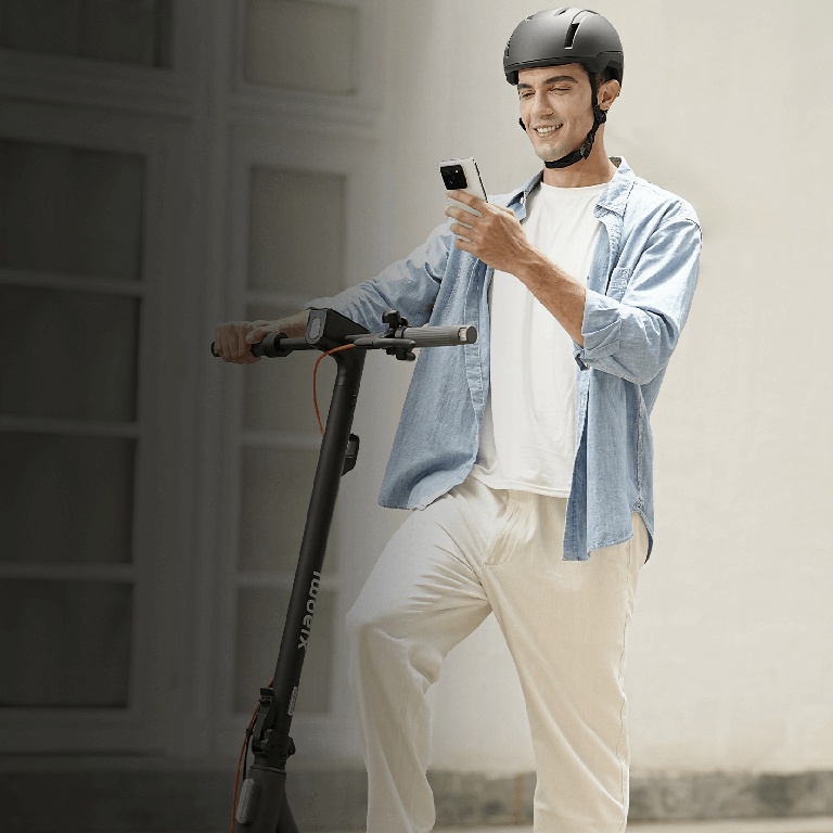 Зовнішній вигляд Електросамокат XIAOMI Electric Scooter 5 Plus BHR080TGL