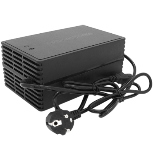 Зарядний пристрій VOLTRONIC для акумуляторів Li-ion 60V (71,4V) 10A 750W (YT-SL750-71410P) Додатково Потужність: 750 Вт; Вхідна напруга: 110-240 В, 50/60 Гц; багатоступінчаста зарядка; Автоматичне відключення; Захист від перегріву; Захист від короткого замикання; Захист від перевантаження струмом
