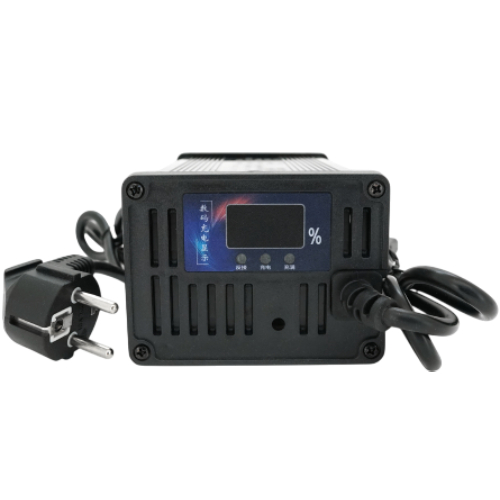 Зарядное устройство VOLTRONIC для аккумуляторов Li-ion 60V (71,4V) 12A 720W (YT-HYD-60120) Дополнительно Мощность: 720 Вт; Входное напряжение: 180-264В AC; Защита от перегрева; Защита от короткого замыкания; Защита от перегрузки по току