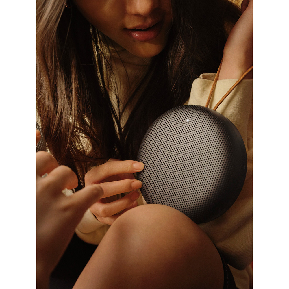 В Украине Портативная акустика BANG & OLUFSEN Beosound A1 2nd Gen Black Anthracite (1734002)