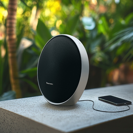 У Фокстрот Портативна акустика HARMAN-KARDON Onyx Studio 9 Black (HKOS9BLKEP)