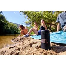 Портативная акустика JBL Grip Black (JBLGRIPBLK) Портативная акустика JBL Grip Black (JBLGRIPBLK)