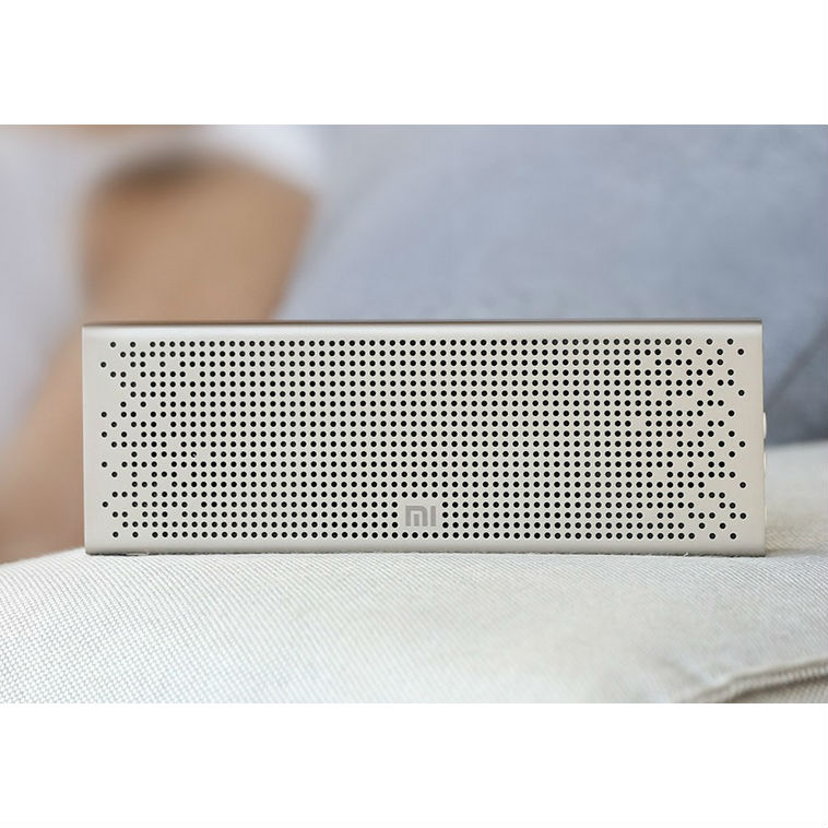 Фото Портативна акустика XIAOMI Mi Speaker (QBH4057US)