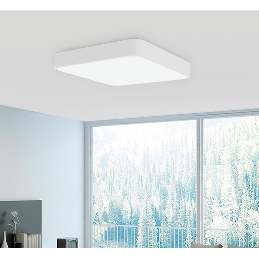 Світильник Yeelight Crystal Ceiling Light Plus White Додатково Світловий потік: 350lm-6500 lm; Управління: голосове, пульт, додаток; Мережа Wi-Fi IEEE 802.11 b/g/n 2.4GHz; Коефіцієнт передачі кольору: Ra95; Площа освітлення до 40-60 м ²; Кількість діодів: 120 LED; Захист від комах; Потужність: 45 Вт