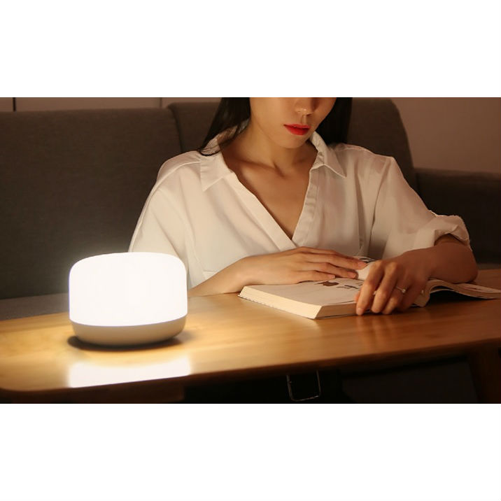 Зовнішній вигляд Світильник YEELIGHT LED Bedside Lamp D2