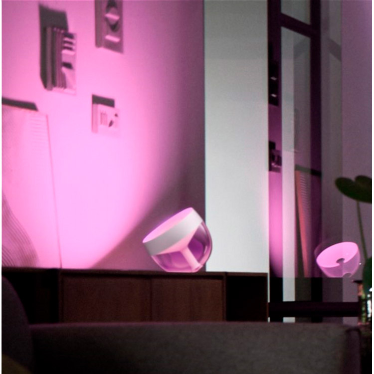 Настольная лампа Philips Hue Iris 2000K-6500K Color BT, DIM White (929002376101) Дополнительно режим смены цветов, эффект рассеянного света, диммирование, цветовая температура: 2000 - 6500 К, световой поток: 570 Лм