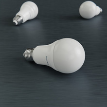 Умная лампа TECHTOY  RGB 11Вт E27(TSL-LIG-A70)