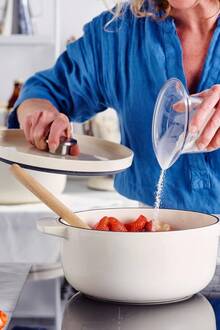 Гусятниця KITCHENAID Cast Iron 5,6 л Сream (CC006062-001)