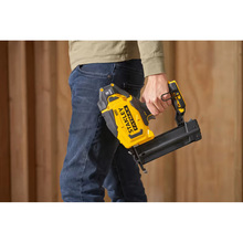 Пістолет цвяхів STANLEY FatMax SFMCN618B