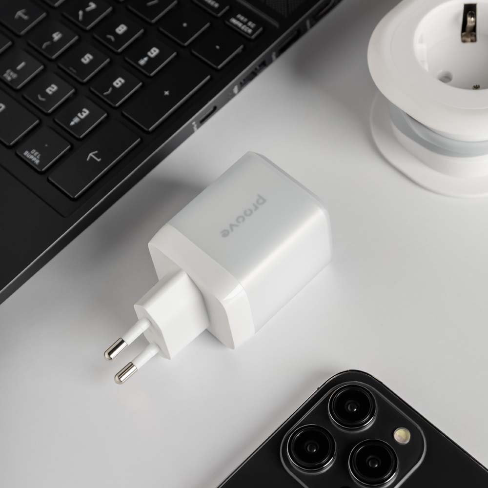 Зарядний пристрій PROOVE Pure GaN Max 67W (USB-C+USB-C) White (WCPU67022202) Кабель відсутній