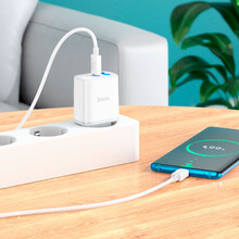 Зарядний пристрій HOCO C105A PD20W+QC3.0 with cable Type-C - Type-C White