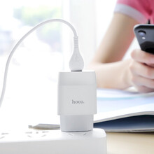 Зарядний пристрій HOCO C73A Glorious dual port charger 12W White (6931474712912)