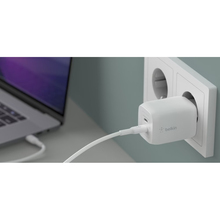 Сетевое зарядное устройство BELKIN 65 Вт 2хUSB-С GAN PD PPS, кабель USB-С > USB-C 2 м White (WCH013VF2MWH-B6)