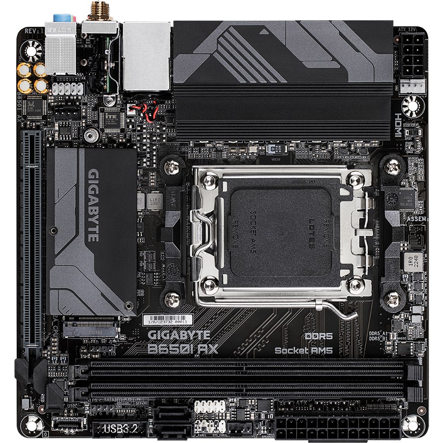 Материнская плата GIGABYTE ATX B650I AX Сокет AMD AM5