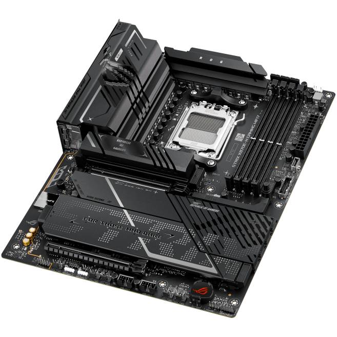 Внешний вид Материнская плата ASUS ROG STRIX X870E-H GAMING WIFI7 (90MB1M90-M0EAY0)