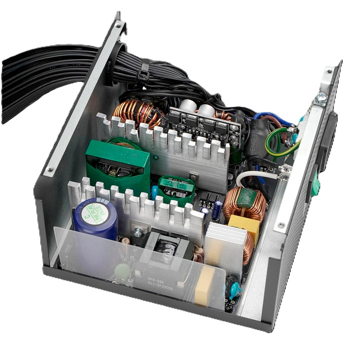 Зовнішній вигляд Блок живлення DEEPCOOL GamerStorm PK750D 750W (R-PK750D-FA0B-JGEU)