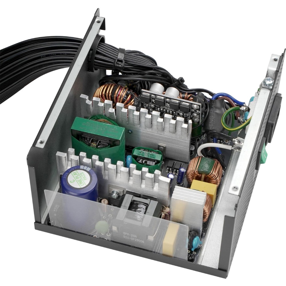 Фото Блок живлення DEEPCOOL GamerStorm PK650D 650W (R-PK650D-FA0B-JGEU) 650W