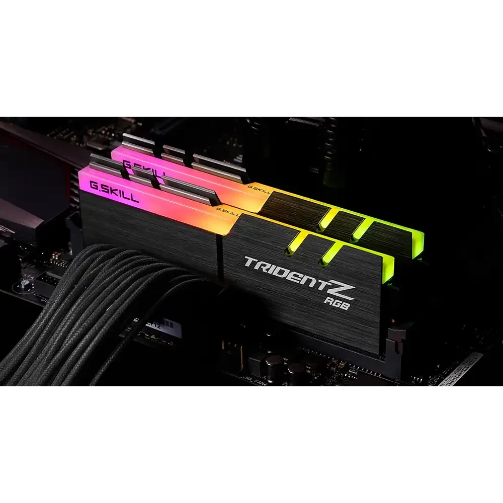 Набір G.SKILL DDR4 32GB (2x16GB) 4400 МГц Trident Z (F4-4400C19D-32GTZR) Тип DDR4