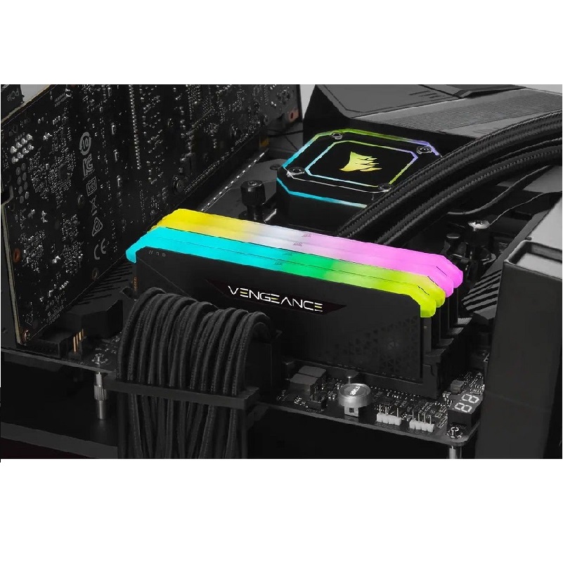 Набор Corsair DDR4 32 GB 3600 MHz Vengeance RGB RS Black (CMG32GX4M2D3600C18) Объем 32 Гб