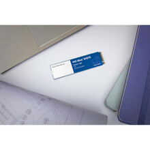 SSD накопитель WD 250GB M.2 Blue SN570 NVMe 2280 TLC (WDS250G3B0C)