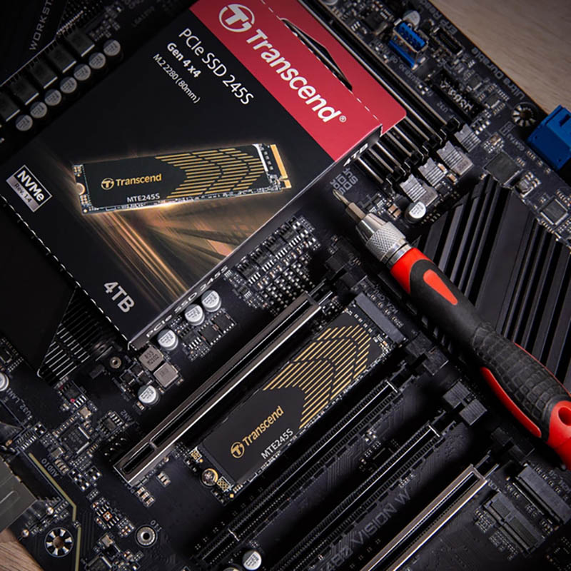 Зовнішній вигляд SSD накопичувач TRANSCEND MTE245S 1TB NVMe M.2 2280 PCIe 4.0 x4 3D NAND TLC (TS1TMTE245S)