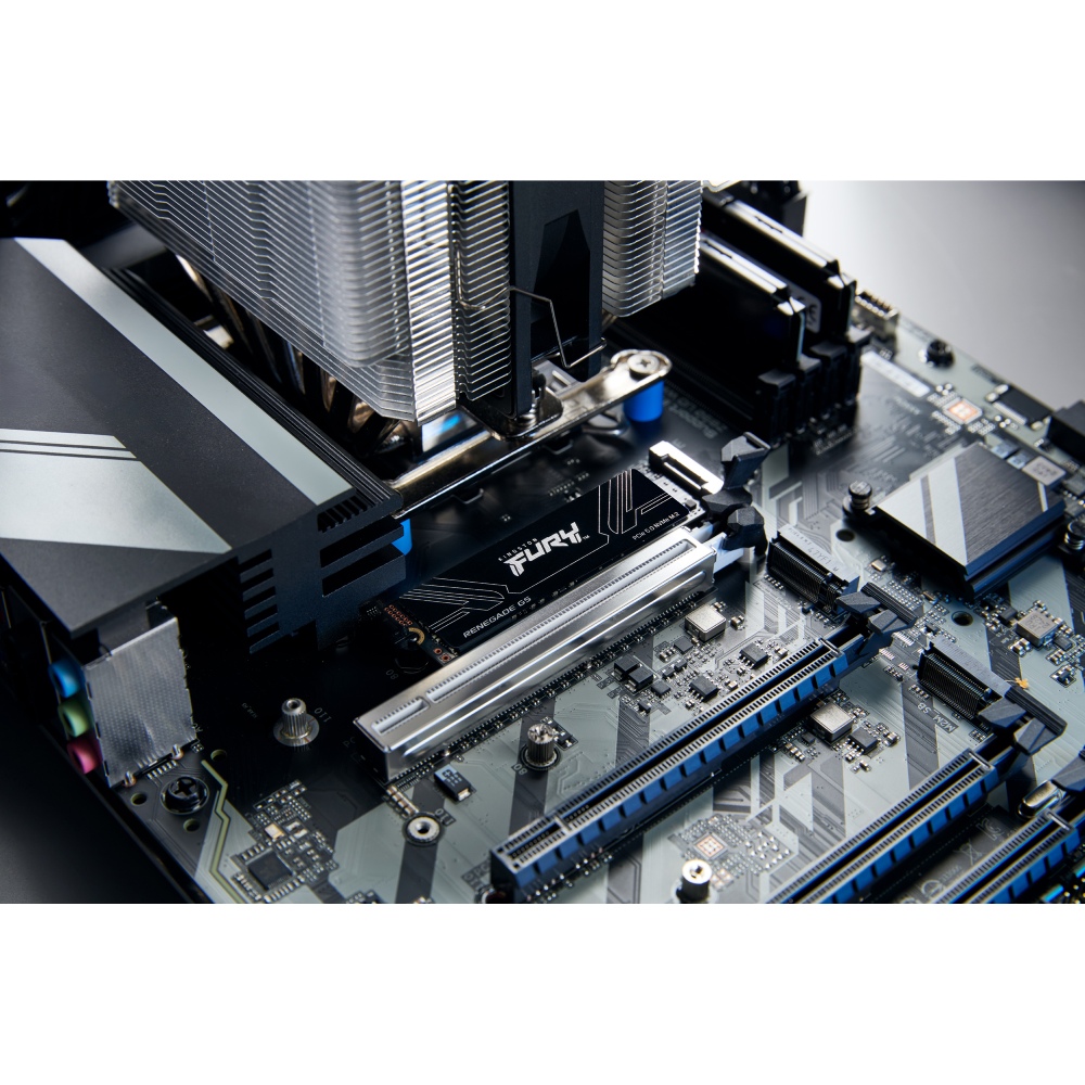 Фото SSD накопичувач KINGSTON 8TB M.2 PCIe 5.0 FURY Renegade (SFYR2D/8T1)